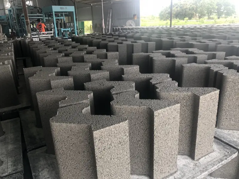 கான்கிரீட் இயந்திரங்களுக்கான தானியங்கி பிளாக் இயந்திரங்களைப் பற்றி நீங்கள் தெரிந்து கொள்ள வேண்டியது என்ன?