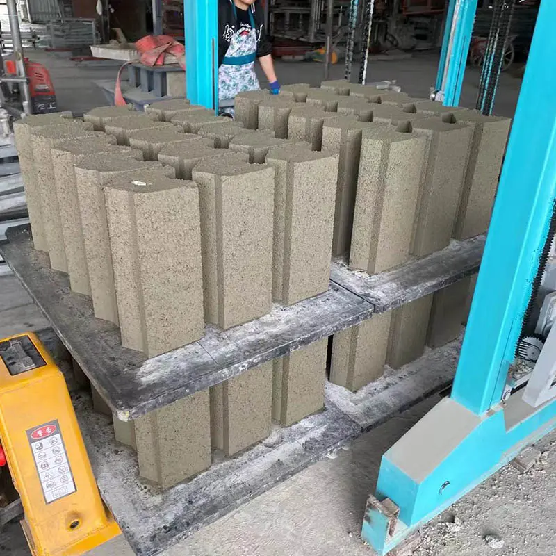 தானியங்கி பிளாக் இயந்திரங்களைப் பற்றி நீங்கள் தெரிந்து கொள்ள வேண்டியது என்ன?