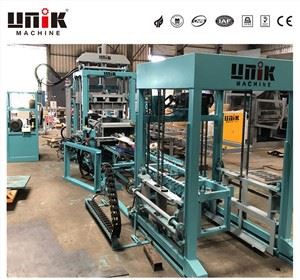 இன்டர்லாக் பிளாக் தயாரிக்கும் இயந்திர உபகரணங்கள்